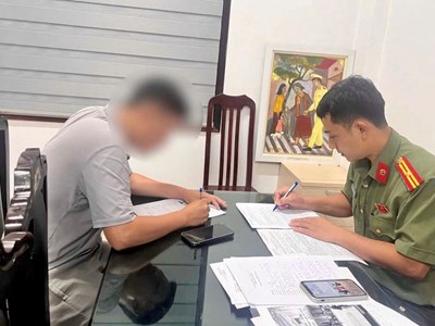 Công an Hà Nội xử phạt đối tượng tung tin giả “biểu tình đòi vé” trước Nhà hát Lớn