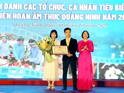 Kết nối bản sắc và phát triển du lịch
