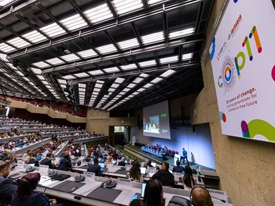 Thế giới cần phải cùng nhau hành động bảo vệ tương lai