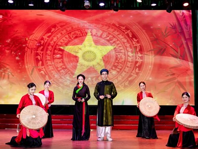 Sinh viên đưa văn hóa truyền thống bước vào tương lai du lịch xanh