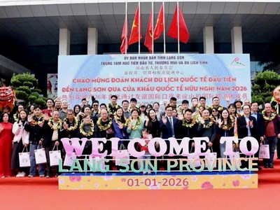 Lạng Sơn rộn ràng đón đoàn khách du lịch quốc tế đầu tiên năm 2026