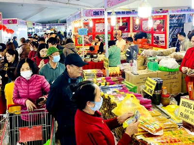 Chuẩn bị chu đáo để mọi người dân đều có Tết