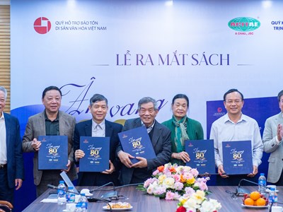 Ra mắt cuốn sách ảnh “Âm vang 80 năm Cách mạng Tháng Tám và Quốc khánh 2.9”