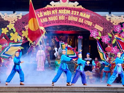 Bản hùng ca lịch sử vang dội giữa lòng Thủ đô