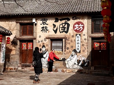 Làng cổ 600 năm tuổi ở Trung Quốc đổi đời nhờ phim ngắn