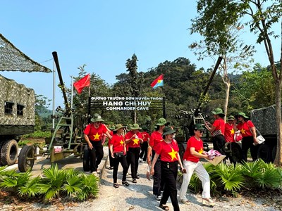 Trở lại Quảng Trị