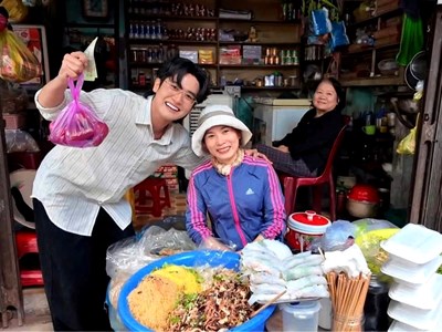 “Quan không gờ” đưa chợ truyền thống đến gần với mọi người