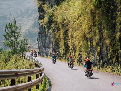 Chủ động chấn chỉnh, nâng chuẩn an toàn cho tour trải nghiệm xe mô tô 