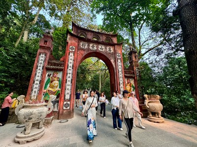 Khuyến cáo không dùng phương tiện không bảo đảm an toàn phục vụ du khách