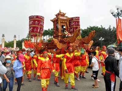 Hào khí ngàn năm vang vọng trên dòng Bạch Đằng lịch sử