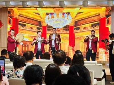 Giới thiệu Tân Cương tại Hà Nội