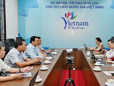 Đồng hành tháo gỡ điểm nghẽn, thúc đẩy du lịch Quảng Ninh bứt phá