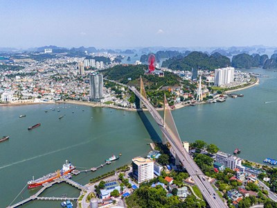 Thông qua chủ trương thành lập thành phố Quảng Ninh