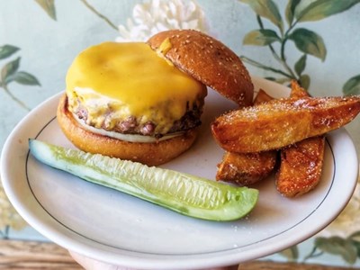 14 loại burger đáng để bay nửa vòng trái đất chỉ cho một bữa ăn
