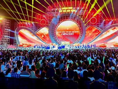Quảng Ninh tổ chức chương trình nghệ thuật đặc biệt “Mãi mãi tuổi 20”
