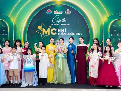 Chắp cánh tiếng nói trẻ thơ từ sân khấu đến trang sách