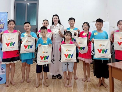 Giọng đọc thắp sáng văn hóa đọc