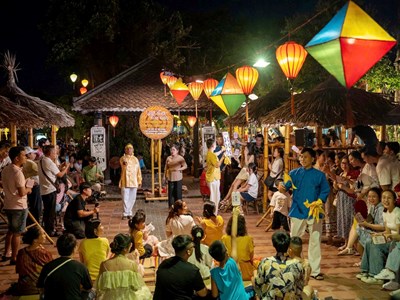 Khách tăng, du lịch phát triển: Cộng đồng được hưởng gì?