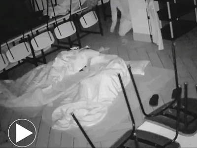 7 nhân viên quán ăn say ngủ, sáng dậy xem camera phát hiện cảnh tượng sợ hãi