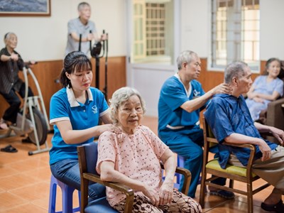 Một tháng ở viện dưỡng lão tốn bao nhiêu tiền? U50 cần chuẩn bị ngay 
