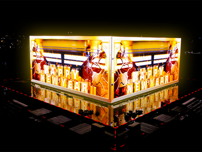 Dàn sao lần đầu trình diễn trên sân khấu LED lập phương lớn bậc nhất Việt Nam