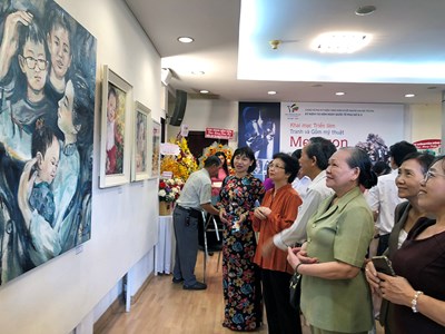 Triển lãm mỹ thuật “Mẹ và con”