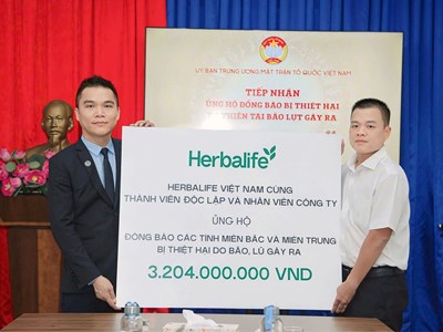 Herbalife Việt Nam trao hơn 3,2 tỉ đồng hỗ trợ đồng bào vùng bão lũ
