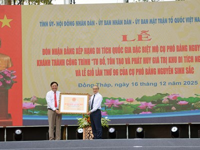 Mộ cụ Phó bảng Nguyễn Sinh Sắc đón nhận Bằng xếp hạng Di tích quốc gia đặc biệt