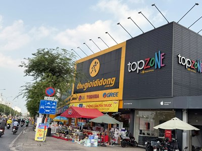 Nhiều biển hiệu vi phạm pháp luật quảng cáo