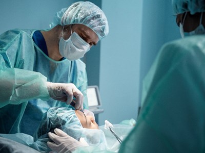 Thận trọng trước trào lưu du lịch thẩm mỹ