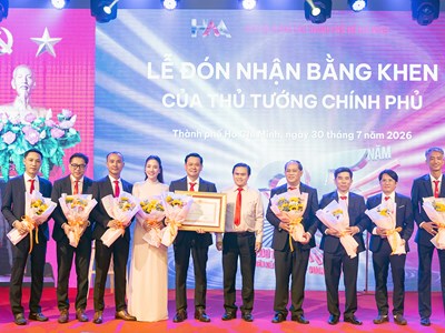 Hiệp hội Quảng cáo TP.HCM nhận Bằng khen của Thủ tướng Chính phủ