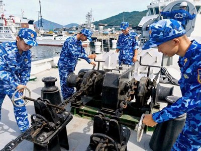 Cán bộ, chiến sĩ tàu CSB 4042 - Hải đội 23 quyết tâm làm chủ VKTBKT