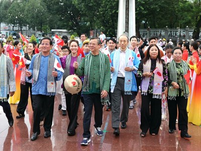 Cần Thơ: Tổ chức đi bộ, diễu hành trong trang phục truyền thống Việt Nam - Nhật Bản
