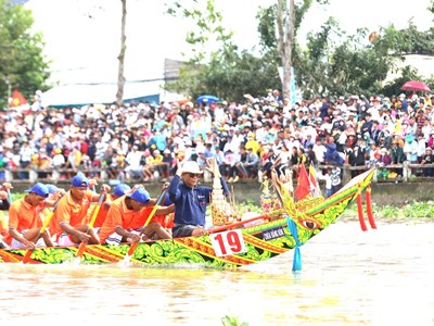 Hơn 60 đội nam và nữ tranh tài tại “Giải đua ghe Ngo TP. Cần Thơ năm 2026”