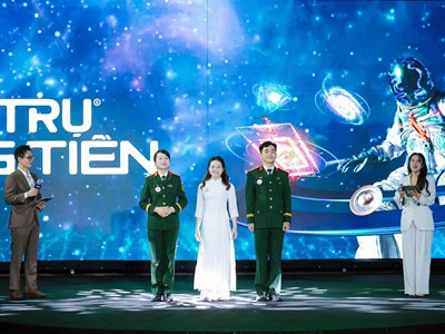 Cuộc đấu trí cân não của các “phi hành gia”!