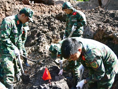 Phát hiện thêm 14 hài cốt liệt sĩ tại Công viên Lê Thị Riêng