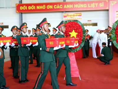 Quân khu 9 vận chuyển thêm 8.453 mẫu sinh phẩm hài cốt liệt sĩ phục vụ giám định
