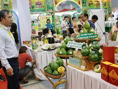 Hơn 400 doanh nghiệp giới thiệu các sản phẩm xuất khẩu chủ lực
