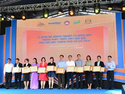 Tuyên dương 20 doanh nghiệp có văn hóa đọc tốt năm 2024
