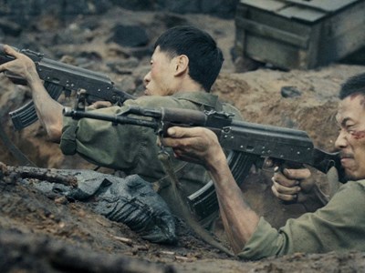 “Mưa đỏ” trở thành phim Việt có doanh thu cao nhất mọi thời đại