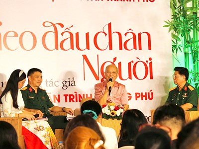 Hành trình 28 năm “Theo dấu chân Người”