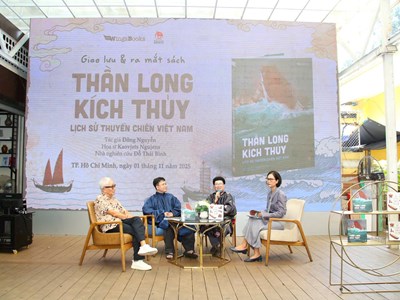 Giao lưu và ra mắt sách “Thần long kích thuỷ - Lịch sử thuyền chiến Việt Nam”