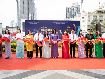Khai mạc Triển lãm “Thành phố Hồ Chí Minh vươn mình cùng đất nước qua góc nhìn điện ảnh”
