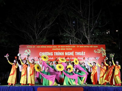 Đêm nghệ thuật rộn ràng chào mừng thành công Đại hội XIV của Đảng