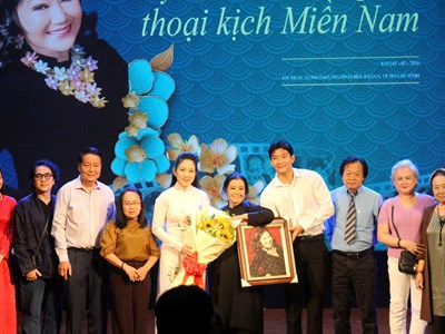 Kỳ nữ Kim Cương tái xuất sau nhiều thập kỷ