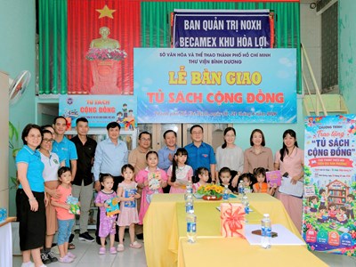Thư viện Bình Dương trao tặng “Tủ sách cộng đồng”, lan tỏa văn hóa đọc đến người lao động