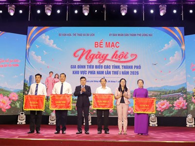 Đồng Tháp giành giải Nhất toàn đoàn tại Ngày hội Gia đình tiêu biểu khu vực phía Nam