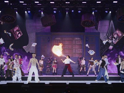 Giải mã cách Đông Hùng đưa “nảy hạt” ca trù vào Arabic pop trong “Khắp chốn thiên hà”