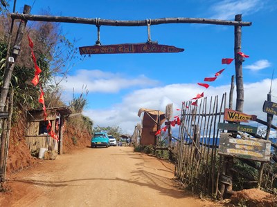 Chủ cơ sở du lịch trái phép hành xử thiếu văn hóa 