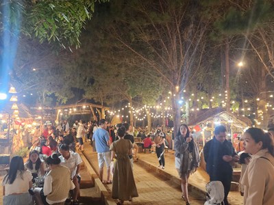 Kon Tum đón hơn 120.000 lượt khách trong dịp nghỉ lễ